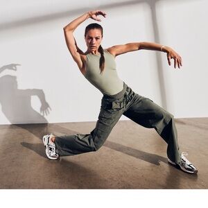 NWT Calia Effortless Nyluxe Cinch Wide-Leg Cargo Pants Sz L $98